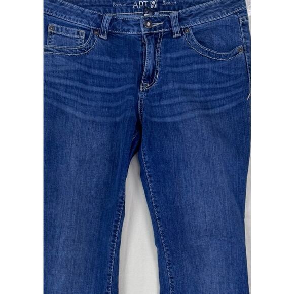 Apt. 9 Modern Bootcut Size 8 Blue Denim Jeans - Picture 2 of 8